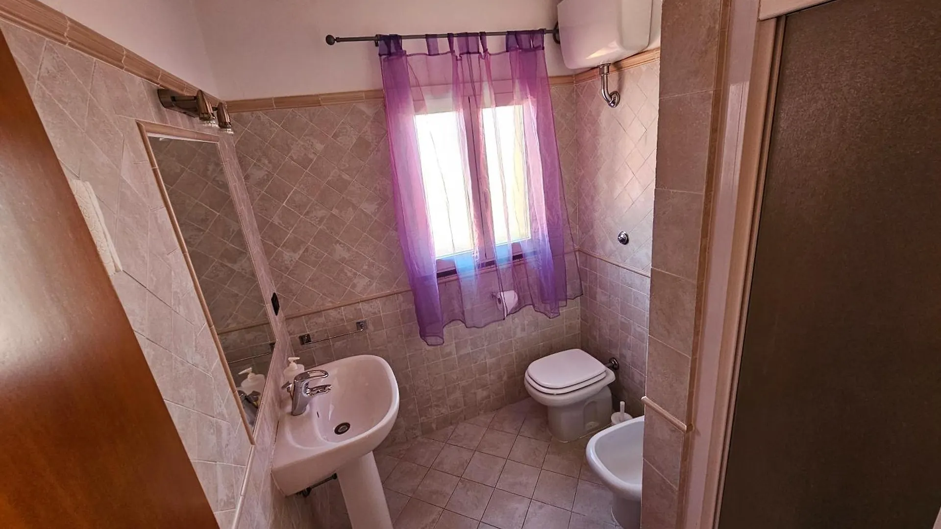La Casina Di Pully Lägenhet Livorno 0*,  Italien