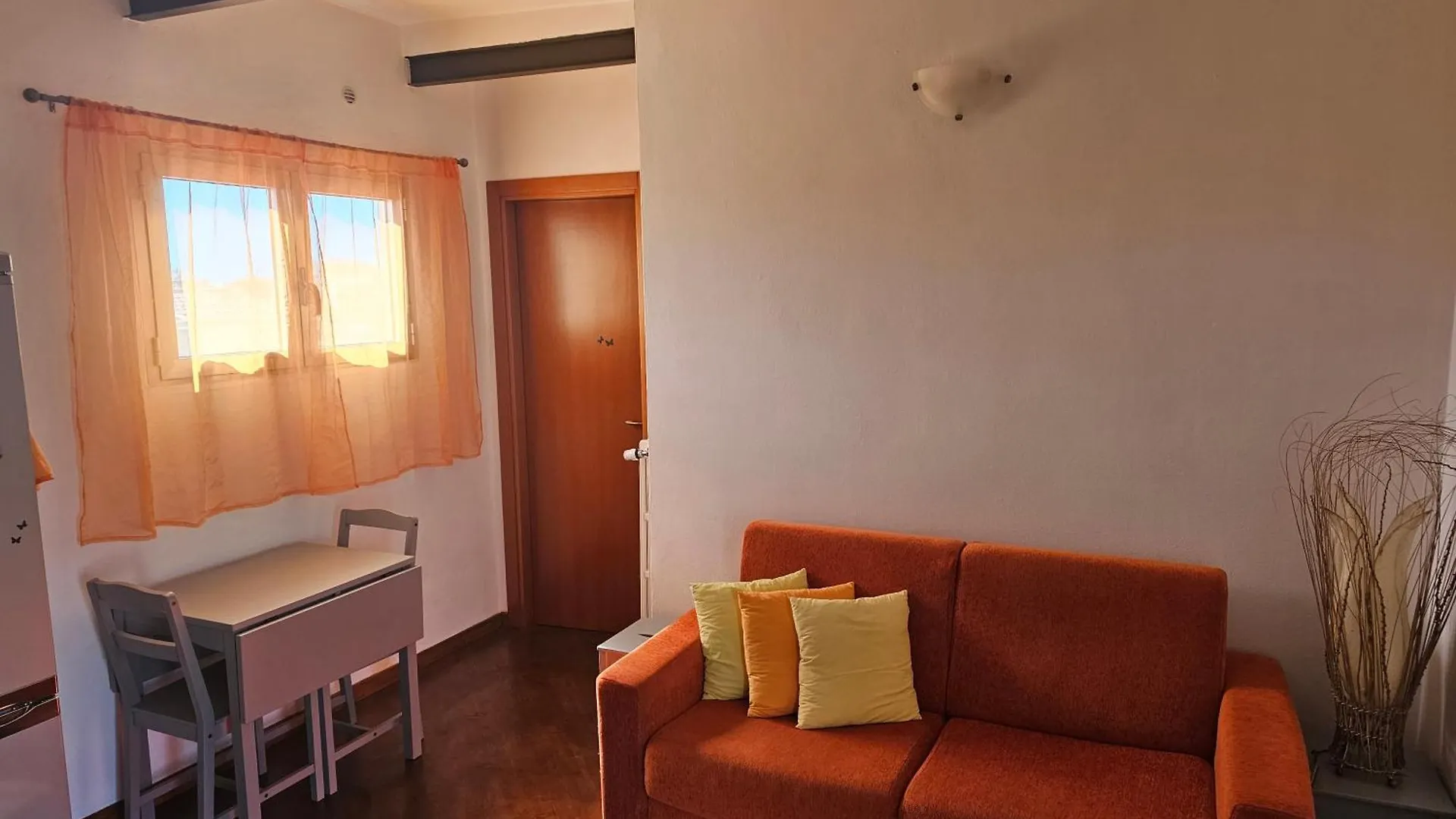 La Casina Di Pully Lägenhet Livorno